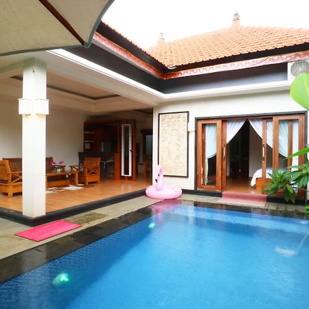 ดิ อูมะห์ ปันดาวา โฮเต็ล แอนด์ วิลลา Hotel อูลูวาตู ภายนอก รูปภาพ